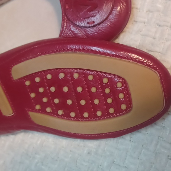 Michael Kors Women's Red Ballet Flats - Picture 4 of 8